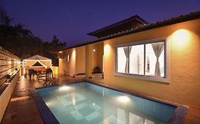 Eko Stay- Pine Wood Villa